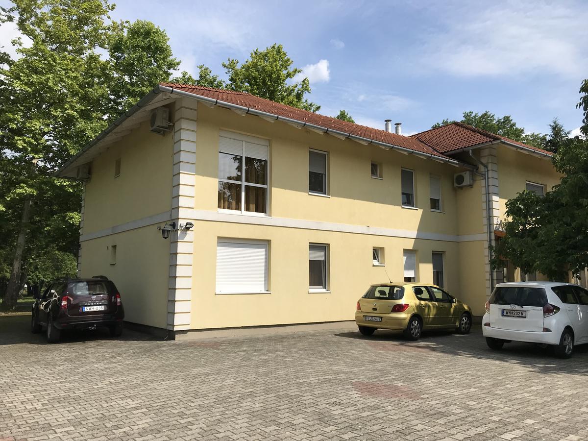 Silvanus Panzio Lenti Esterno foto